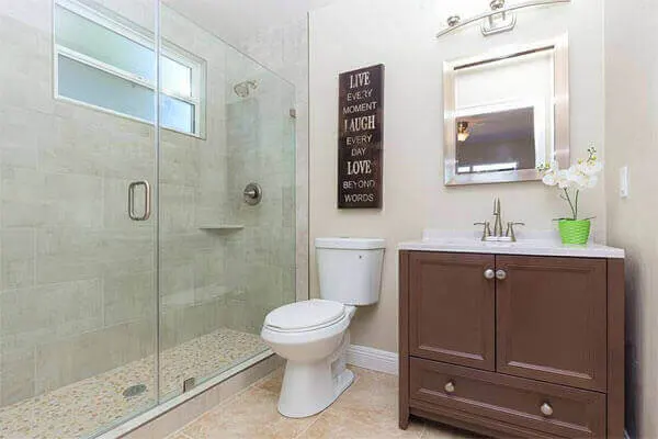 Bathroom Shower Doors & Enclosures